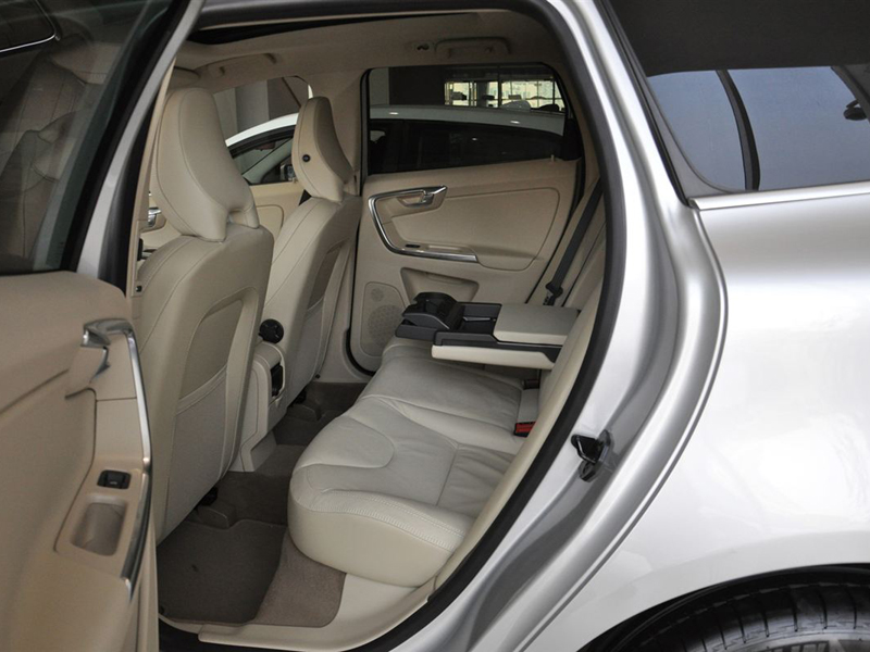 昆明市沃尔沃XC60团购让利中速来电速来店-汽